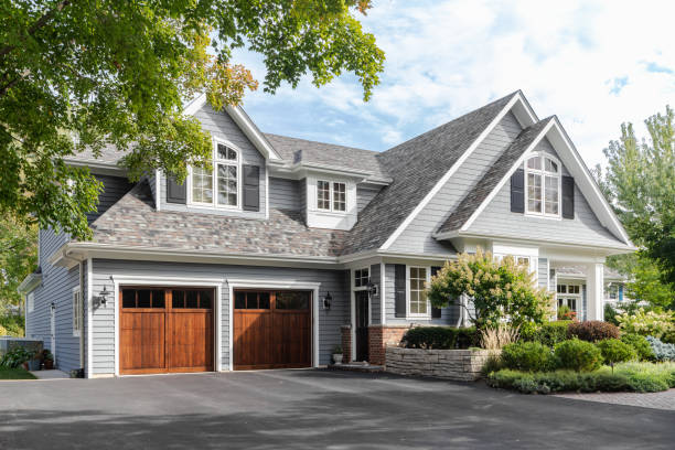 Best Roof Ventilation Installation  in Briarcliff, TX